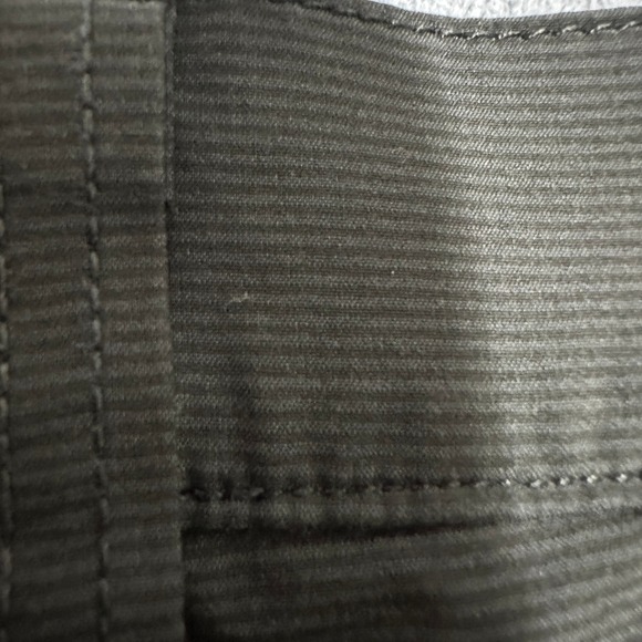 Travis Mathew Golf Short Performance Stretch Regular Fit Black Gray Mens Size 38 - Picture 12 of 14